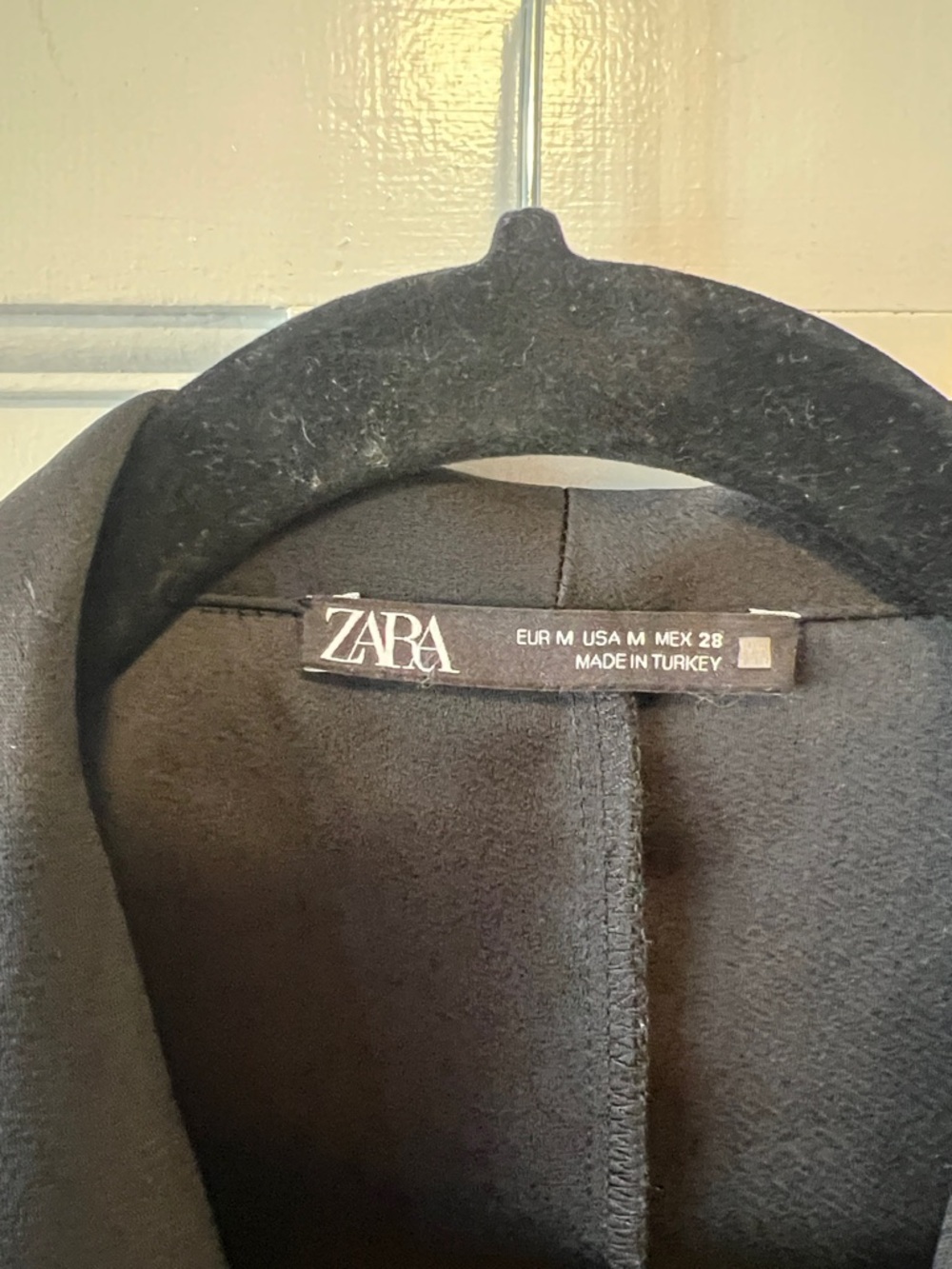 Zara Satin Collar tuxedo Vest - Picture 3 of 4